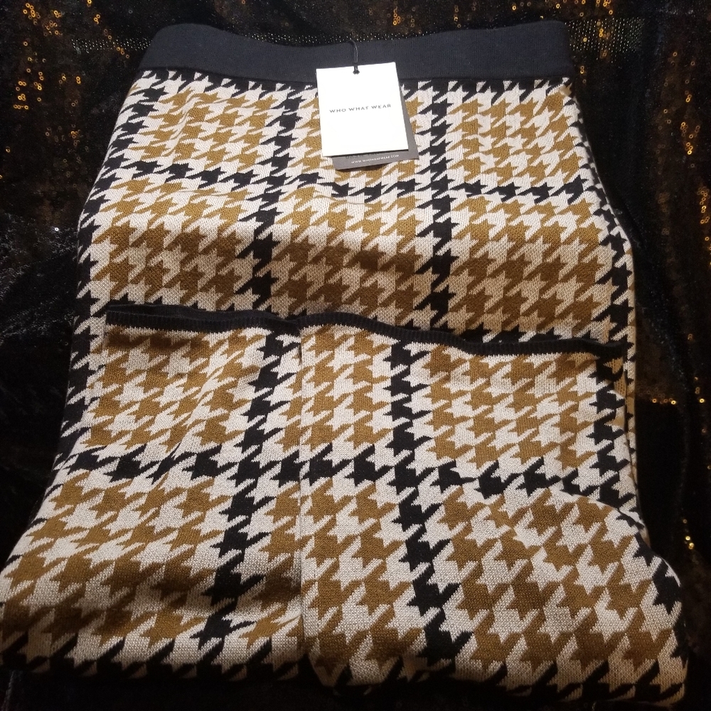 Who What Wear Tan, Black and cream Houndstooth knit skirt 60% cotton size 3X